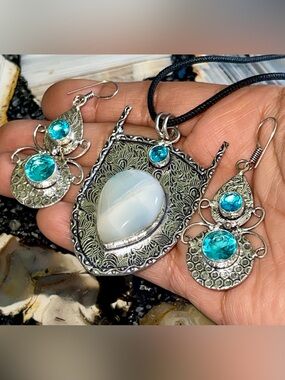 Caribbean Larimar & Glass Beads Pendant & Earrings